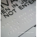 Braille sous le numéro de l'auditorium ADA